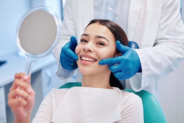 How Your Dentist Uses A Dental Crown